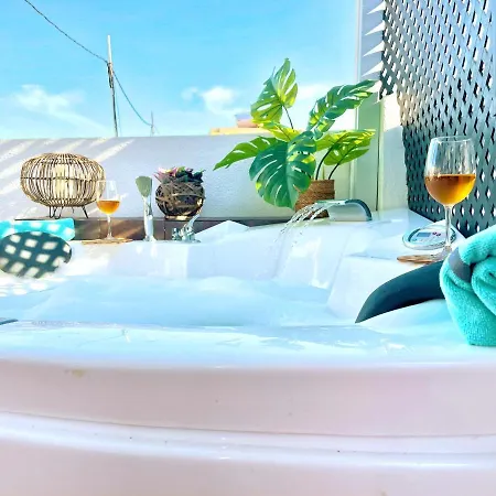 شقة Brisas Penthouse By Sunhousescanarias *